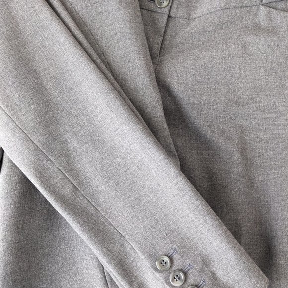 The Limited Collection Grey Pant Suit - Size 4/6 - Picture 8 of 8